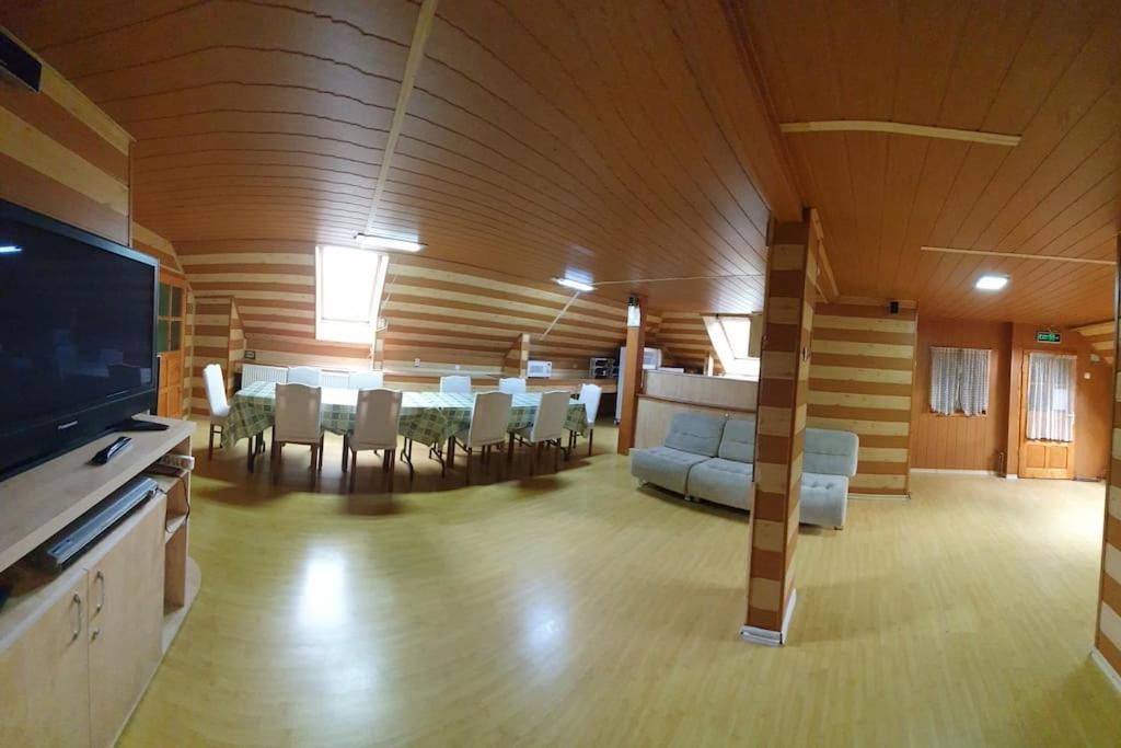 Отель Casa Petruta Dambovicioara Podu Dimbovitei Экстерьер фото