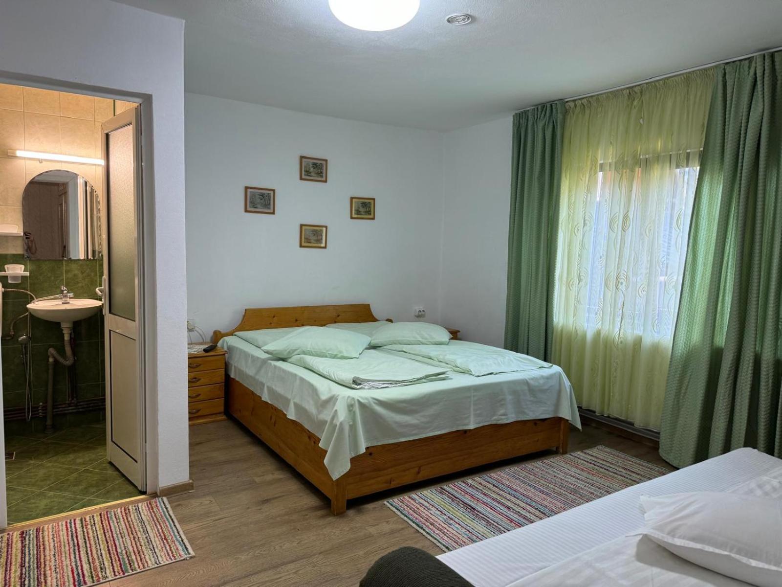 Отель Casa Petruta Dambovicioara Podu Dimbovitei Экстерьер фото